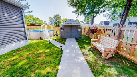 140 E Lake Ct, Lagrange, OH 44050 photo 28