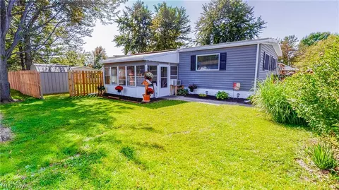 140 E Lake Ct, Lagrange, OH 44050 photo 1