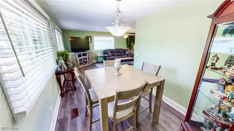 140 E Lake Ct, Lagrange, OH 44050 photo 9