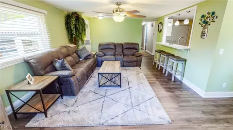 140 E Lake Ct, Lagrange, OH 44050 photo 5