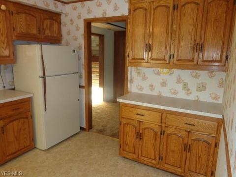 10921 Schwab Dr, Parma, OH 44130 photo 10