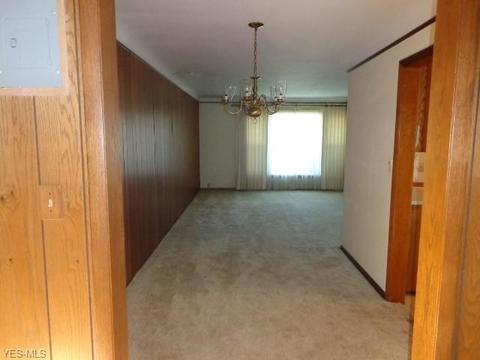 10921 Schwab Dr, Parma, OH 44130 photo 7