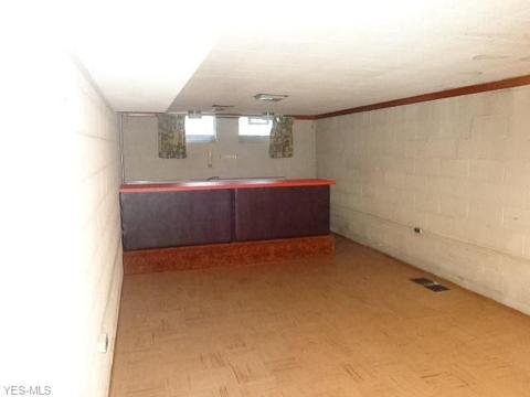 10921 Schwab Dr, Parma, OH 44130 photo 19