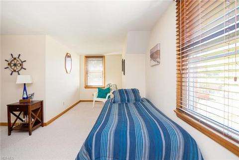 726 Abbe Rd N, Elyria, OH 44035 photo 22