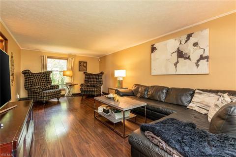 37100 Fox Run Dr, Solon, OH 44139 photo 4