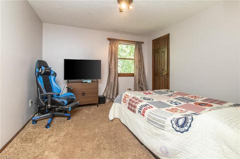 37100 Fox Run Dr, Solon, OH 44139 photo 25