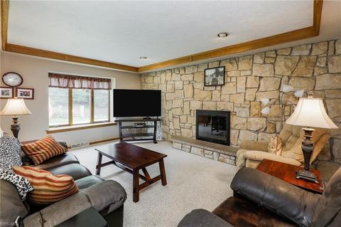 6096 Groton St NW, Canton, OH 44708 photo 5
