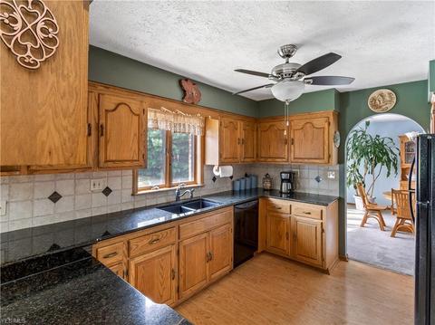 6096 Groton St NW, Canton, OH 44708 photo 15