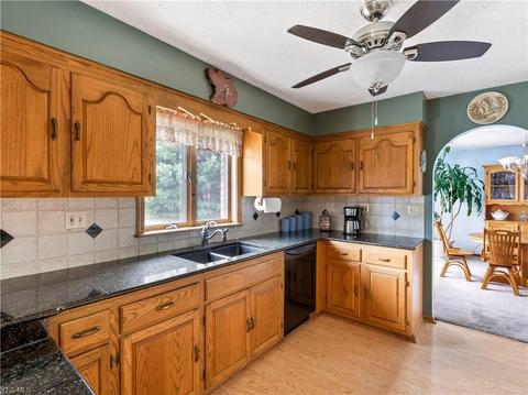 6096 Groton St NW, Canton, OH 44708 photo 16