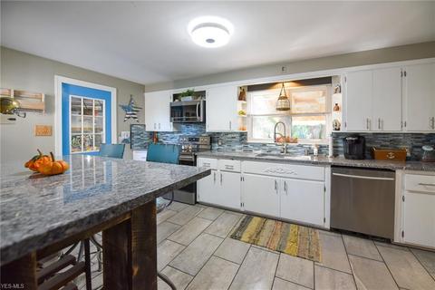 3900 State Rd, Coventry, OH 44319 photo 18