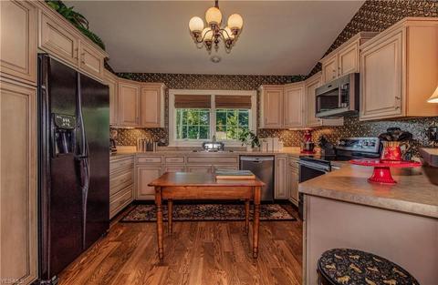 3512 Dickenson Rd, Ashtabula, OH 44004 photo 7