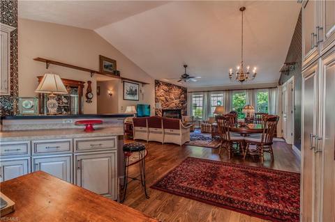 3512 Dickenson Rd, Ashtabula, OH 44004 photo 6