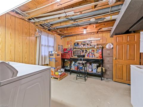 696 Griffith Rd, Akron, OH 44312 photo 21