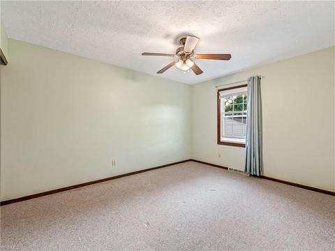 696 Griffith Rd, Akron, OH 44312 photo 14