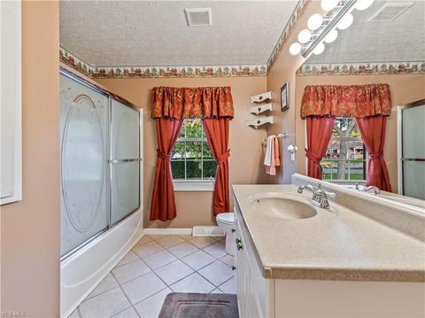 696 Griffith Rd, Akron, OH 44312 photo 13