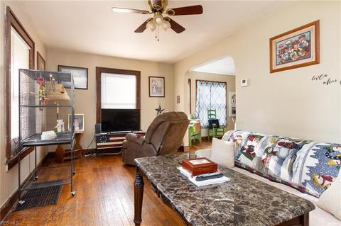 602 E Broad St, Elyria, OH 44035 photo 16