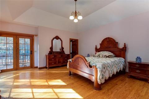 2910 Millgate Dr, Willoughby Hills, OH 44094 photo 8