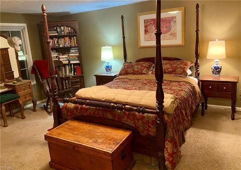 5865 Deer Run Oval, Solon, OH 44139 photo 8