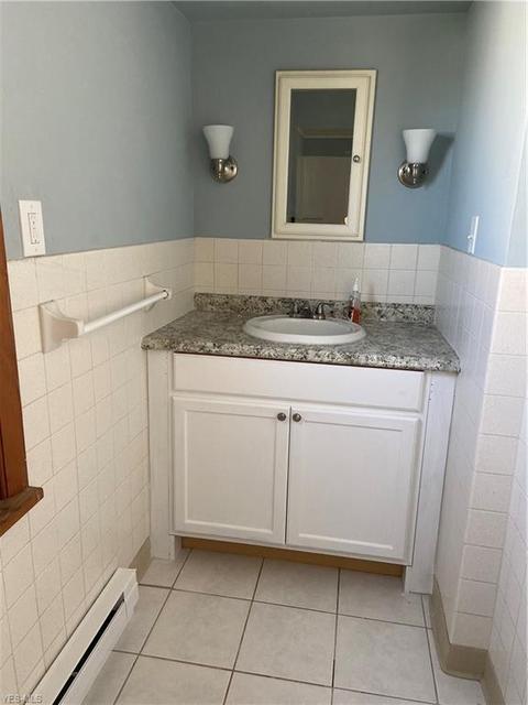 128 Warren Ave, Elyria, OH 44035 photo 4