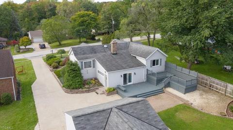 5923 Brookside Rd, Independence, OH 44131 photo 2