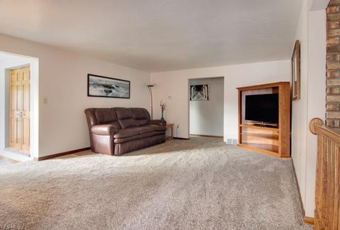 5923 Brookside Rd, Independence, OH 44131 photo 8
