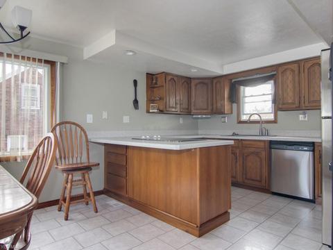 5923 Brookside Rd, Independence, OH 44131 photo 11