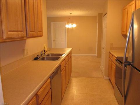 4703 Hills And Dales Rd NW #306, Canton, OH 44708 photo 6