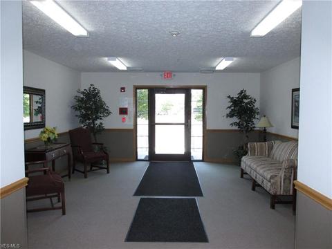 4703 Hills And Dales Rd NW #306, Canton, OH 44708 photo 2