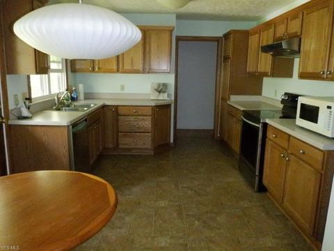 225 Eldridge Rd, Aurora, OH 44202 photo 5
