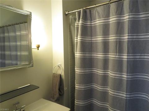 3319 Ingleside Dr, Parma, OH 44134 photo 9