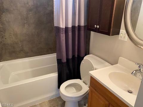 1711 E 291st St, Wickliffe, OH 44092 photo 8