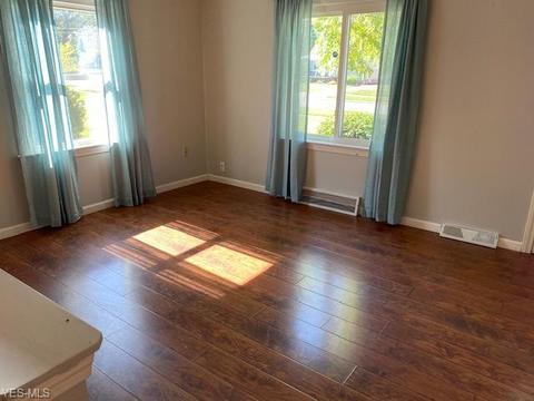 1711 E 291st St, Wickliffe, OH 44092 photo 5