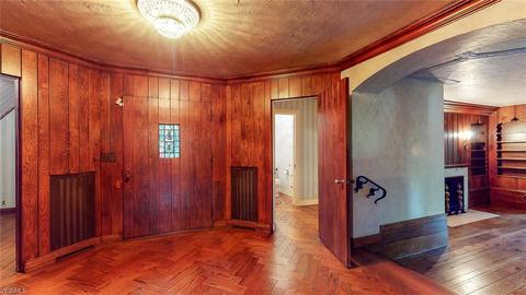 114 Ely Rd, Akron, OH 44313 photo 3