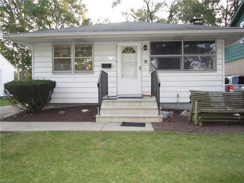 274 Boston Ave, Elyria, OH 44035 photo 1
