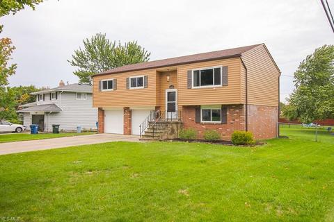 7622 Roeper Rd, Parma, OH 44134 photo 2
