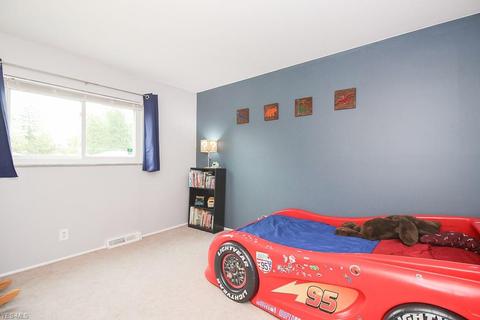 7622 Roeper Rd, Parma, OH 44134 photo 14