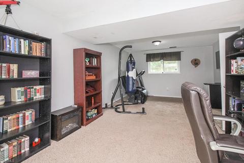 7622 Roeper Rd, Parma, OH 44134 photo 24