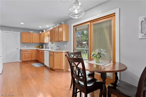 153 Xavier St, Elyria, OH 44035 photo 7