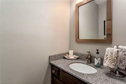 153 Xavier St, Elyria, OH 44035 photo 15