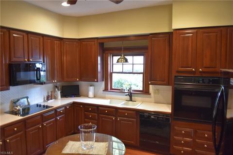 120 Harrison St, Elyria, OH 44035 photo 23