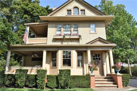 120 Harrison St, Elyria, OH 44035 photo 3