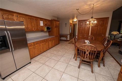 144 Railroad St, Lagrange, OH 44050 photo 13