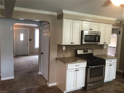 1122 Runge Ave, Struthers, OH 44471 photo 4