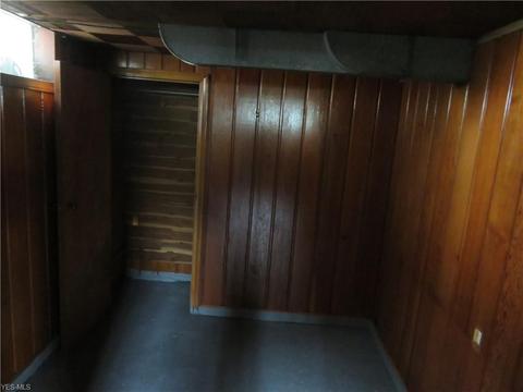 1122 Runge Ave, Struthers, OH 44471 photo 17