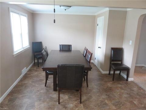 1122 Runge Ave, Struthers, OH 44471 photo 3