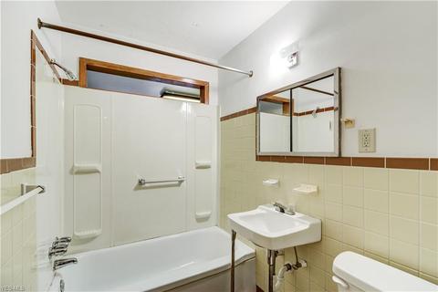 2313 E 290th St, Wickliffe, OH 44092 photo 25