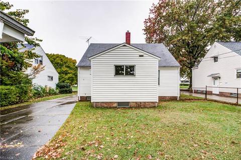 2313 E 290th St, Wickliffe, OH 44092 photo 3