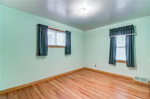 2313 E 290th St, Wickliffe, OH 44092 photo 20