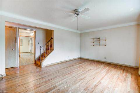 2313 E 290th St, Wickliffe, OH 44092 photo 10