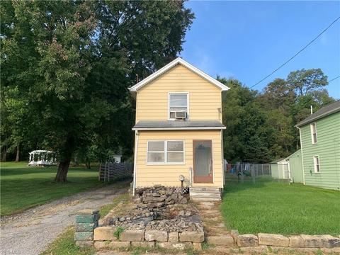 282 Broad St, Struthers, OH 44471 photo 1